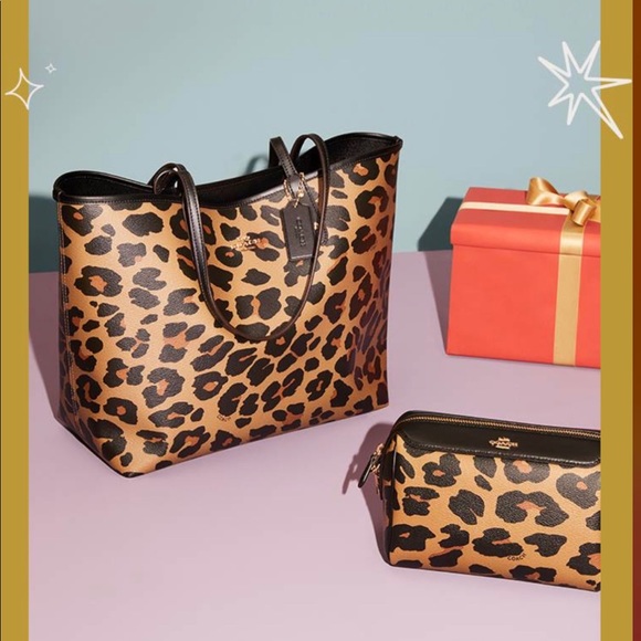 Coach Handbags - NWT Coach leopard reversible tote& wristlet